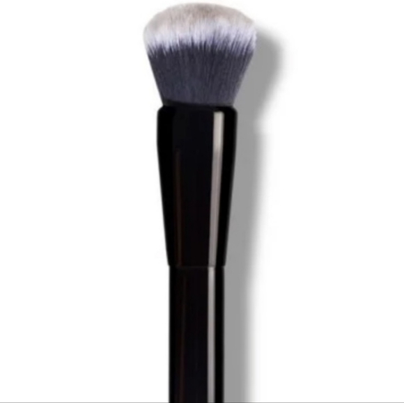 IL MAKIAGE Foundation Blending Brush Face Makeup Cosmetic Black #100 NEW - Picture 2 of 10